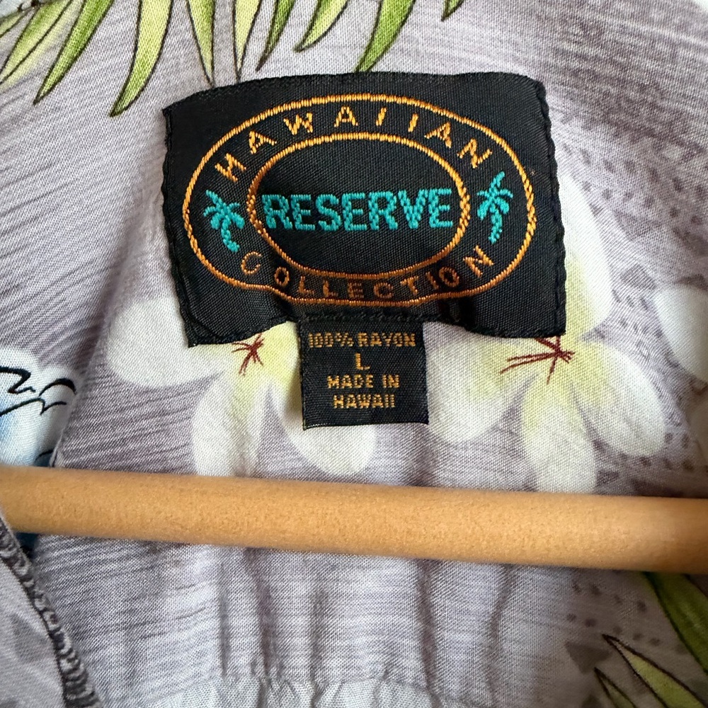 Hawaiian Reserve Collection shirt - Picture 4 of 4